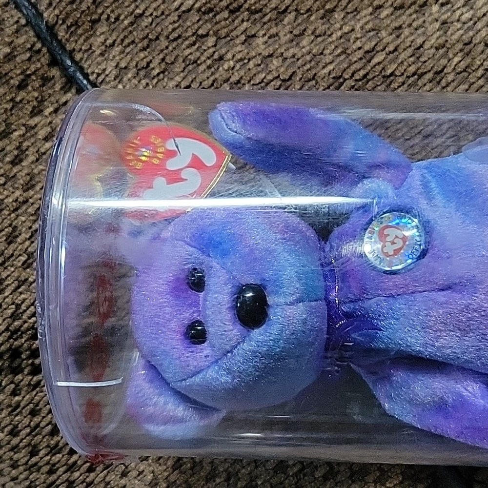 2001 official club beanie baby